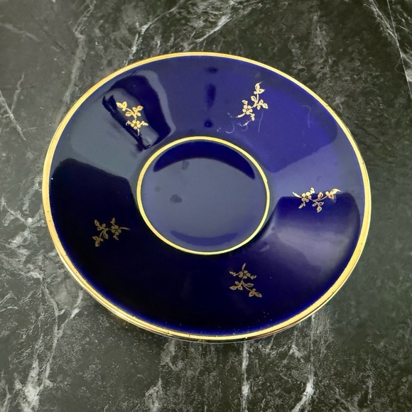 LIMOGES Porcelain Teacups and Saucers (Set of 2) - Picture 7 of 16